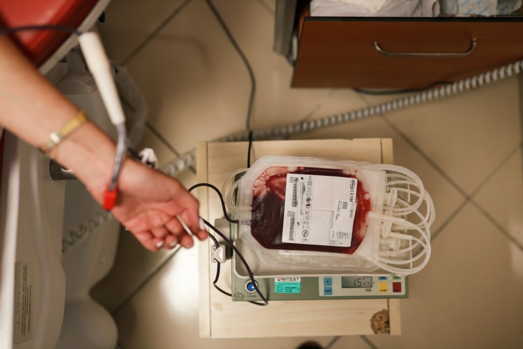 Bluttransfusion mit Blutkonserve